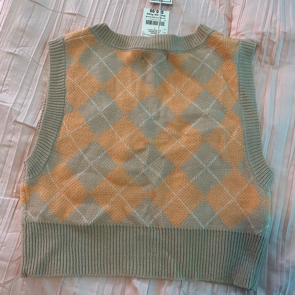 No comment women sleeveless short sweater - Picture 4 of 4